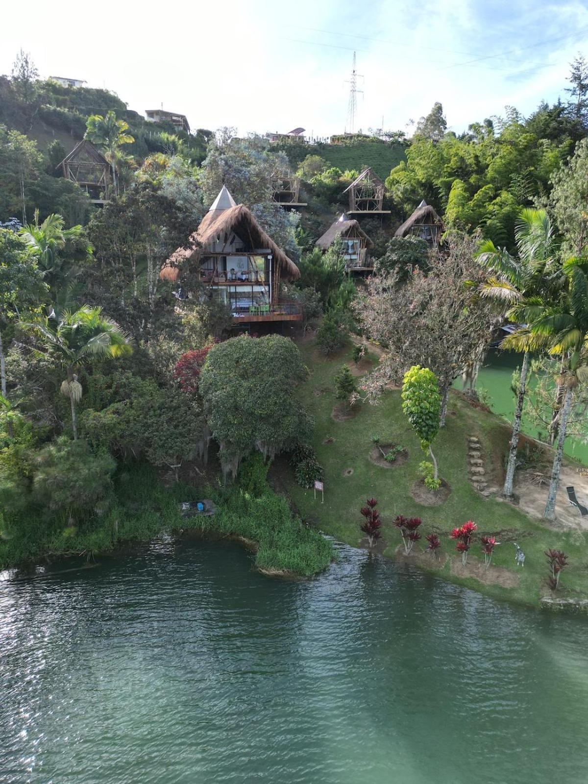 Ibuku Junto Al Con Jacuzzi Y Muelle Privados Guatapé