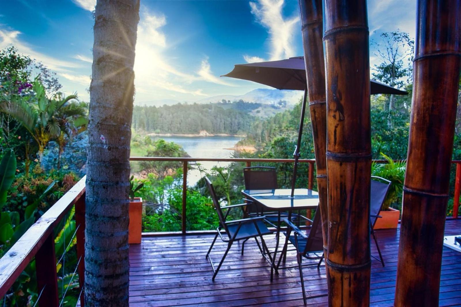Ibuku Junto Al Con Jacuzzi Y Muelle Privados Chalet