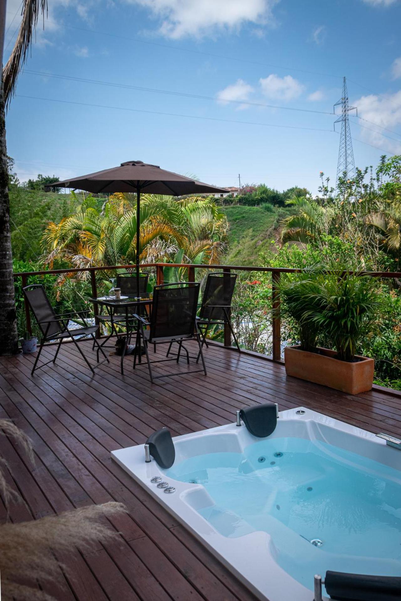 Chalet Ibuku Junto Al Con Jacuzzi Y Muelle Privados Guatapé