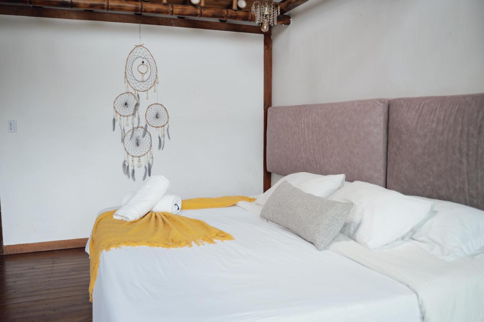 Ibuku Junto Al Con Jacuzzi Y Muelle Privados Chalet Guatapé