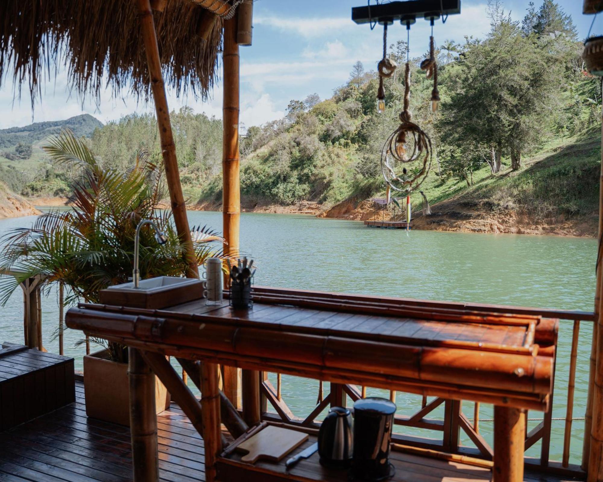 Ibuku Junto Al Con Jacuzzi Y Muelle Privados Chalet