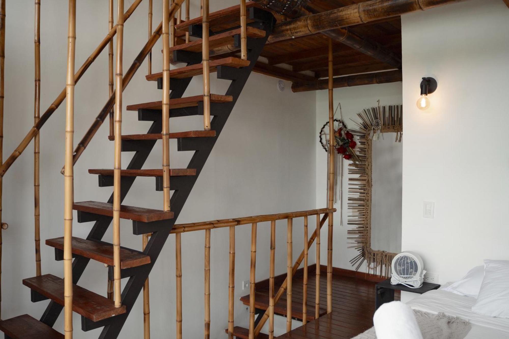 Chalet Ibuku Junto Al Con Jacuzzi Y Muelle Privados