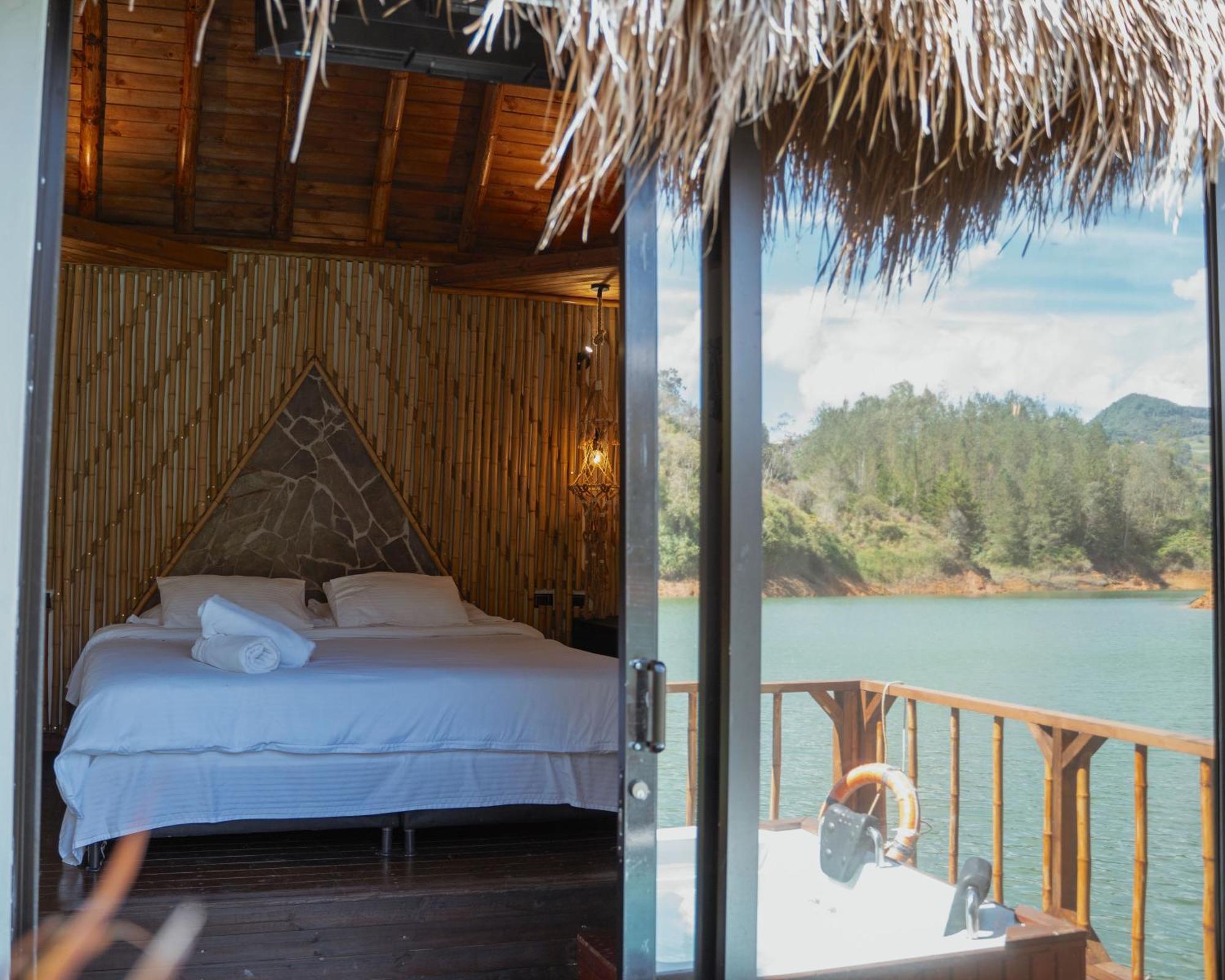 Chalet Ibuku Junto Al Con Jacuzzi Y Muelle Privados *