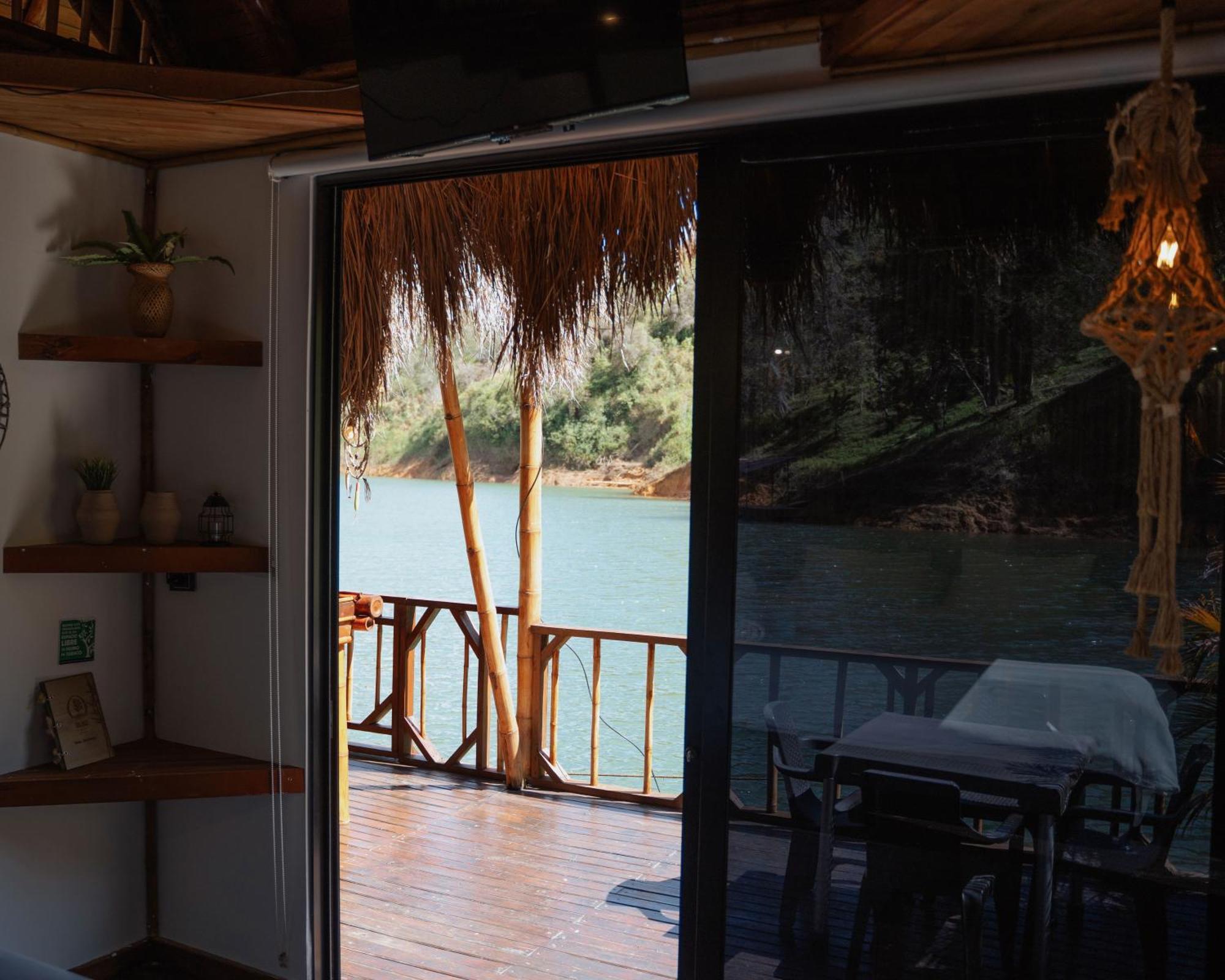 Ibuku Junto Al Con Jacuzzi Y Muelle Privados Chalet *