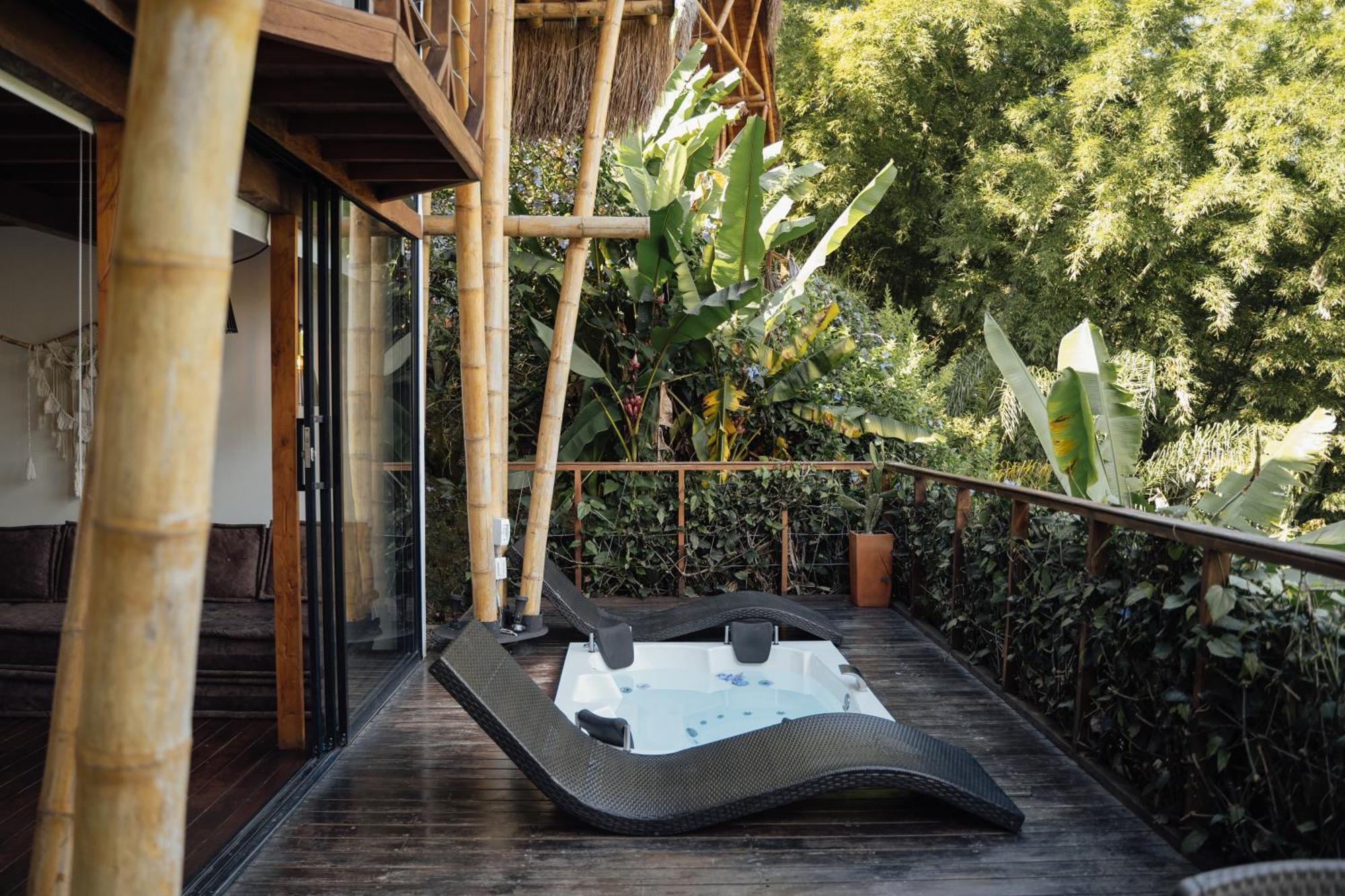 Ibuku Junto Al Con Jacuzzi Y Muelle Privados Chalet *